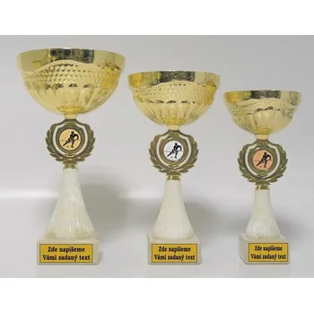 Hokejové poháry 526-99 Zde napište text na štítky a součet zadejte do košíku. Více informací viz.POPIS v dolní části.