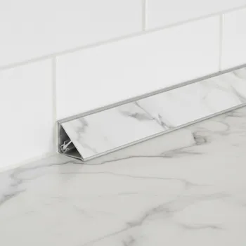 Kuchyňská pracovní deska Kronospan Těsnící lišta Calacatta Olympus / K551 SU 4000 mm