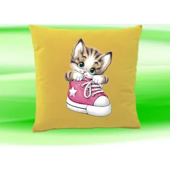 Dekorativní polštářek Polštář s kočičkou béžový (kočka v botě)