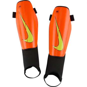 Fotbalový chránič Chrániče Nike Charge dx4608-830 Velikost M