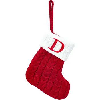 Vánoční dekorace Vánoční ponožka na dárky 15 x 25,7 cm Červená dekorativní punčocha s bílým okrajem provázkem na zavěšení a vyšívaným písmenem D