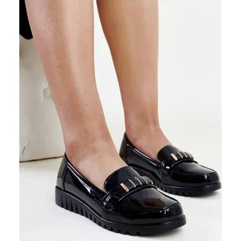 Dámské mokasíny Solea Dámské černé lakované mokasíny s ozdobným páskem, 40 i240_207330_2:40