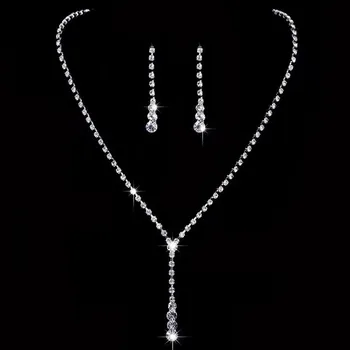 Souprava šperků Stříbrná souprava šperků s bílými zirkony, jemná