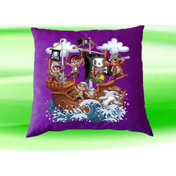 Dekorativní polštářek Polštářek piráti námořníci koráb loď fialový (dětský polštář 35x35 cm s piráty)
