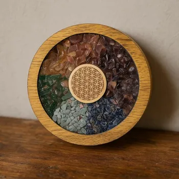 Energetický dřevěný podtácek s motivem Čaker a Květ života