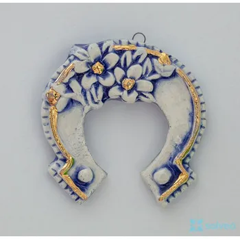 Vánoční dekorace Keramická ozdoba podkova s kytkami světlá Royal Listíková