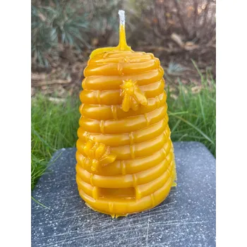 Velký včelí úl (včelí vosk)