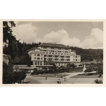 Stará Pohlednice Lázně Luhačovice Sanatorium rok 1960, 100/145 (Černobílá fotopohlednice)