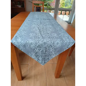 ubrus Běhoun na stůl "ornament" do špičky