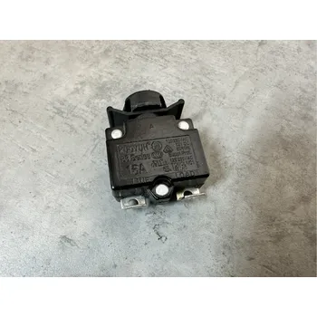 modulární přístroj a rozvaděč DANAPO Tepelný jistič Rototech MDLB s resetem - ochrana proti přepětí Varianta: KUOYUH 88 15A