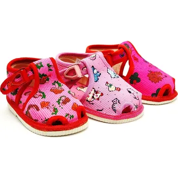 Chlapecké bačkory Dívčí bačkory HP Čechtín 505 sandál, přezka Velikost: 20,5