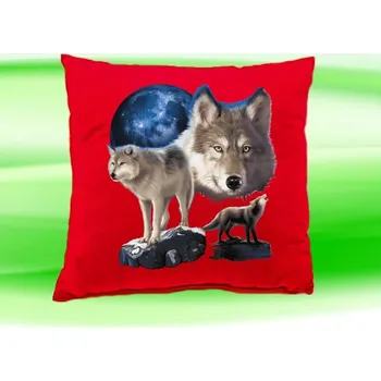 Dekorativní polštářek Polštářek s vlky na skále červený (Polštář s vlkem 35x35 cm)