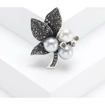 Brož B-TOP Vintage brož Perlový Květ