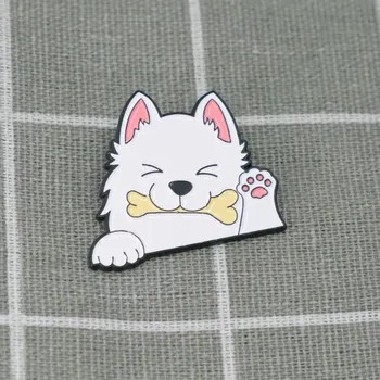 Bílý pejsek s kostičkou