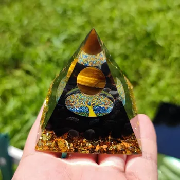 Krystalová orgonitová pyramida 5 cm | dekorace - Typ 29