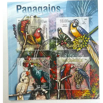 Poštovní známka Aršík Mozambique - papoušci