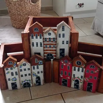 Obal na květináč Obal na květináč malý hnědý 28x28 cm (Obal na 20cm květináč - originální dřevěná dekorace pro vnitřní i venkovní použití.)