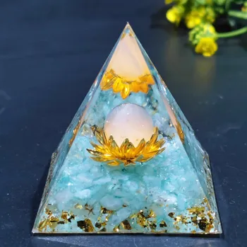 Krystalová orgonitová pyramida 5 cm | dekorace - Typ 21