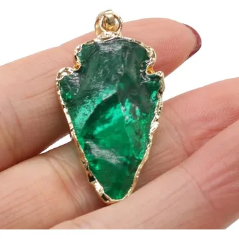 Přívěsek Přírodní křišťálový trojúhelníkový přívěsek | šperk - Zelený