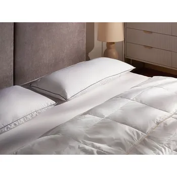 Bytový textil Nízký polštář s trojitou komorou bílý kachní peří 40 x 80 cm prémiový bavlněný potah Beliani