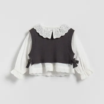 Dívčí svetr Reserved - Pletená vesta s košilí - tmavě šedá - 823HD-90X - 823HD-90X-74