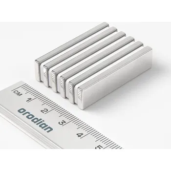 Dekorativní magnet orodian.cz Neodymový magnet kvádr 40×10×3 mm - N38