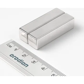 Dekorativní magnet orodian.cz Neodymový magnet kvádr 40×10×10 mm - N38