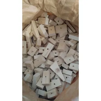 Dřevěné kousky s dírou - díra 6mm