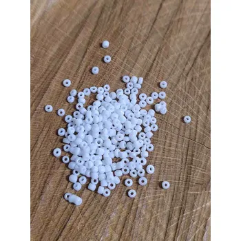 Dětské navlékací korálky Rokajl 12/0 - 2 mm neprůhledný 50 g barva bílá