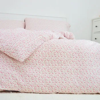 Povlečení Krepové povlečení Kvítky červené Zapínání: knoflík, Velikost polštáře: 50x70, Velikost přikrývky: 140x200