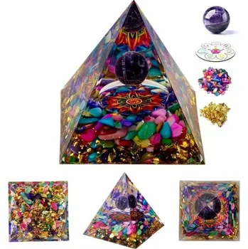 Barevná energetická pyramida s ametystem 5x5 cm Krystalická dekorace s achátovou drtí Čakrová koule Zlaté vločky Reiki harmonizace