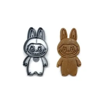 Vykrajovátko Zubatá ušatá příšerka vykrajovátko/formička