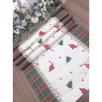 ubrus Běhoun vánoční - barevní andílci v kombinaci se zelenou kostkou