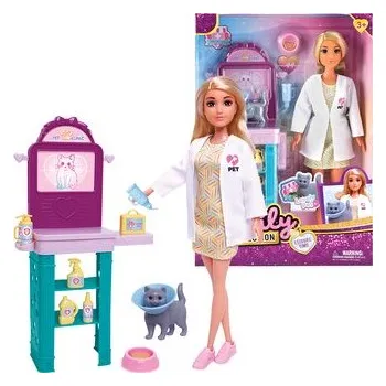 Panenka Panenka veterinářka s kočičkou