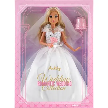 Módní panenka v bílých svatebních šatech s kyticí