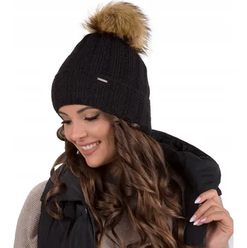 Čepice Teplá zimní Čepice s bambulkou, černá VIVISENCE 7019