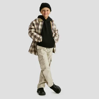 Chlapecká mikina Reserved - Oversize mikina s kapucí - černý - 921FJ-99X - 921FJ-99X-116