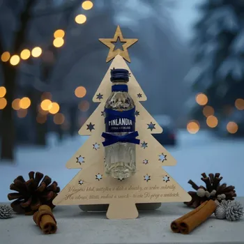 Dřevěné vánoční vánoční přání ve tvaru stromečku s mini vodkou Finlandia – originální dárek pro přátele, kolegy, rodinu i obchodní partnery