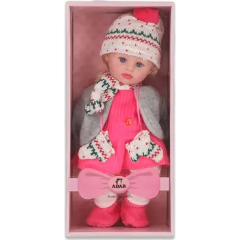 40CM PANENKA V ZIMNÍM OBLEČENÍ, KTERÁ MLUVÍ MLUVÍ ZPÍVÁ POLSKY