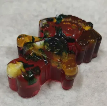 Mýdlo Dekorativní mýdlo Panenka – ručně vyřezávané z Královského Po...