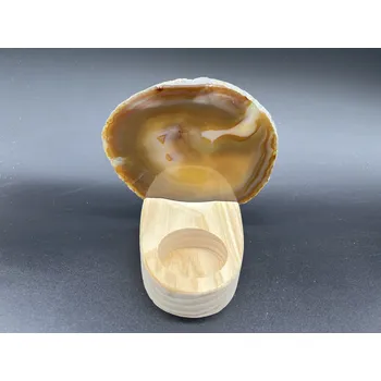 Svícen Achátový svícen s dřevěným podstavcem na čajovou svíčku Doplňky: Svícen s dřevěným podstavcem a achátovým plátkem