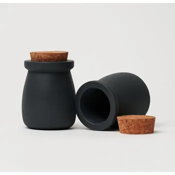 Kořenka ODLITO Betonová dóza – Nefertiti – grafit (černá) – 8 cm – 6ks