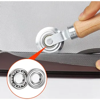 Síť proti hmyzu Rýhovací váleček na montáž sítí proti hmyzu a těsnění