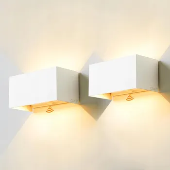 Venkovní osvětlení Venkovní LED svítidlo CELAVY 2 ks s pohybovým senzorem IP65 nástěnné bílé