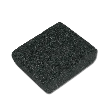 Pro koně Pemza, Černá