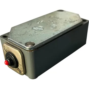 vypínač Koncový nástěnný spínač MEZ 2 KS6 F11, IP44, 6 A, 380 V + dárek zdarma