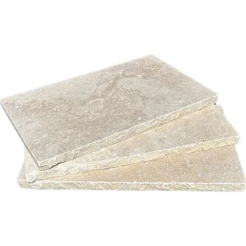 Dlažba Kameny.cz Bazénový lem Crem Vyberte si typ desky: Zaštípávaná 61 x 38 x 3 cm