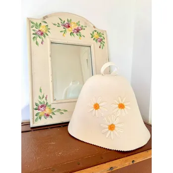 Saunový klobouk / čepice do sauny ze 100% vlny - bílá s ruční výšivkou Bílý klobouk do sauny s výšivkou