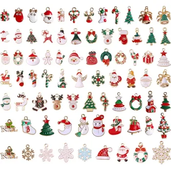 Vánoční dekorace 80 ks Kovové vánoční ozdoby z odolné slitiny Náhodné designy Vánoční přívěsky na stromek Dekorace pro ruční tvoření a dárky