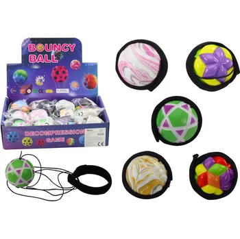 Míč na gumičce s barevnou texturovanou páskou 6 cm